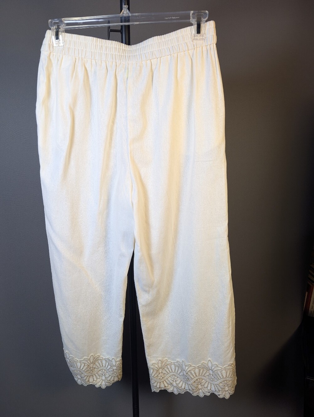Anne Klein Cream Linen Blend Straight Leg Ankle Pants Lace Hem Size M A-244 - Picture 4 of 10